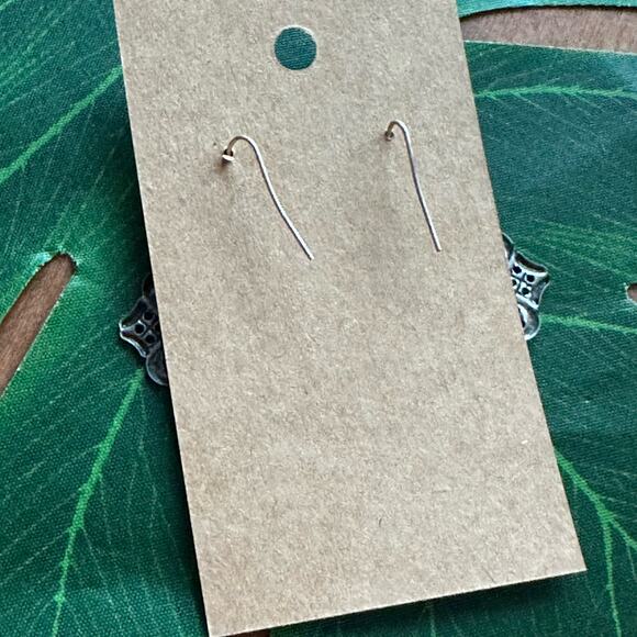 BOGO FREE BOHO BLUE METAL CUT OUT FLORAL EARRINGS - Picture 5 of 5